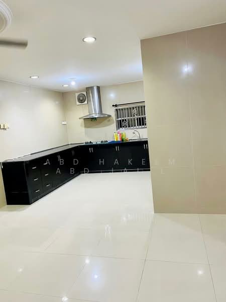 2-storey Terraced House for Sale in Kota Tinggi (Johor) - Abd Hakeem Abd Jalil - Kitchen - PropertyGuru.com.my