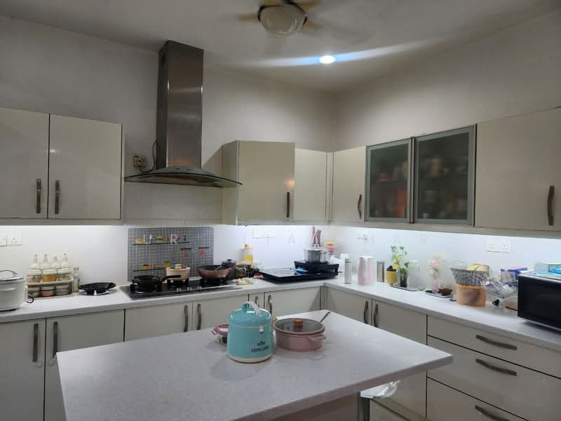 Section 3 @ Shah Alam untuk Untuk Dijual - RM 1,600,000, Mac 2026 - Kitchen - PropertyGuru.com.my