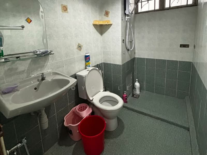 Condominium for Sale at Desa Golf Condominium - Joyce Lee - Bathroom - PropertyGuru.com.my