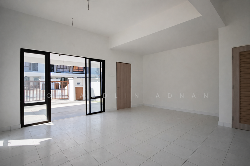 2-storey Terraced House for Sale in Semenyih (Selangor) - Nor Azdlin Adnan - Living Room - PropertyGuru.com.my