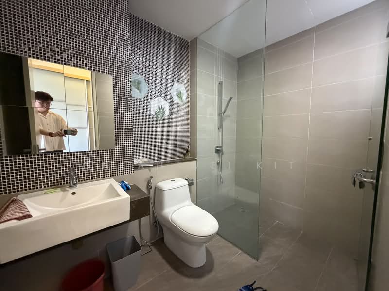 Nova Saujana untuk Untuk Disewa - RM 2,350 /bulan, Mac 2026 - Bathroom - PropertyGuru.com.my