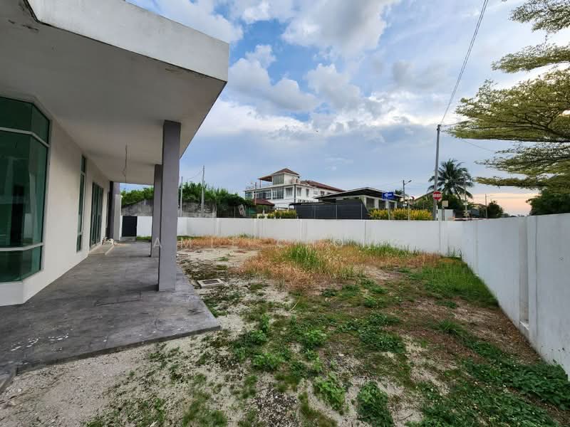 Ampang Double Storey Corner House Fully Extended For Sale untuk Untuk Dijual - RM 680,000, Mac 2026 - Exterior - PropertyGuru.com.my