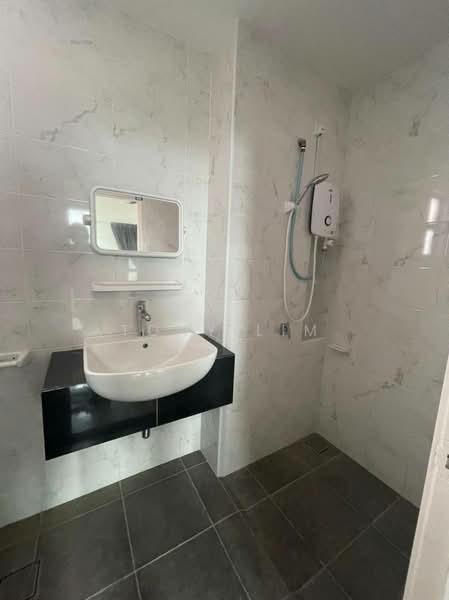 Service Residence for Rent at Sky Breeze Service Apartment - Tony Lim - Bathroom - PropertyGuru.com.my