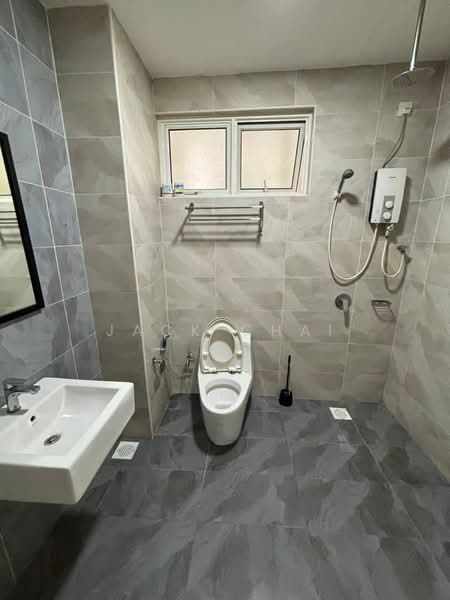 Service Residence for Sale at Pinnacle Tower - Jack Chai - Bathroom - PropertyGuru.com.my