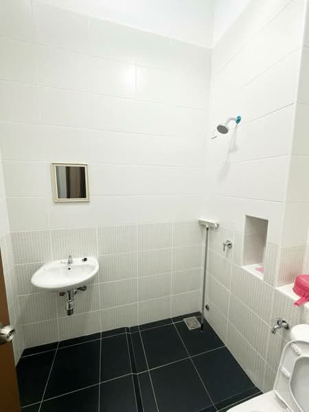 Terraced House for Sale in Kota Masai (Pasir Gudang) - Maggie Lee - Bathroom - PropertyGuru.com.my