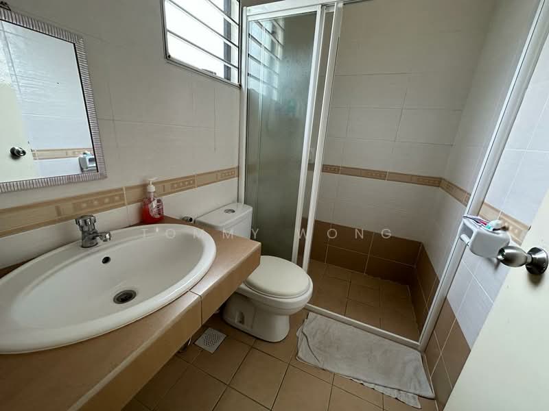 Bukit Sungai Long 3 untuk Untuk Dijual - RM 1,400,000, Mac 2026 - Bathroom - PropertyGuru.com.my