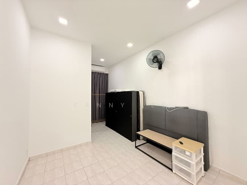 2-storey Terraced House for Rent in Bandar Bukit Tinggi 2 (Klang) - Fanny Lee - Bedroom - PropertyGuru.com.my