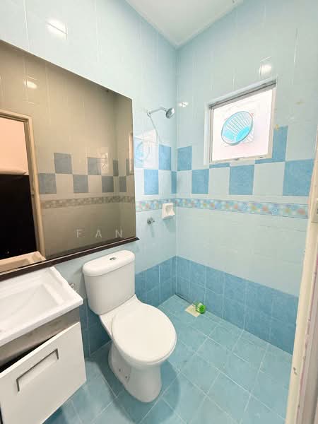 2-storey Terraced House for Rent in Bandar Bukit Tinggi 2 (Klang) - Fanny Lee - Bathroom - PropertyGuru.com.my