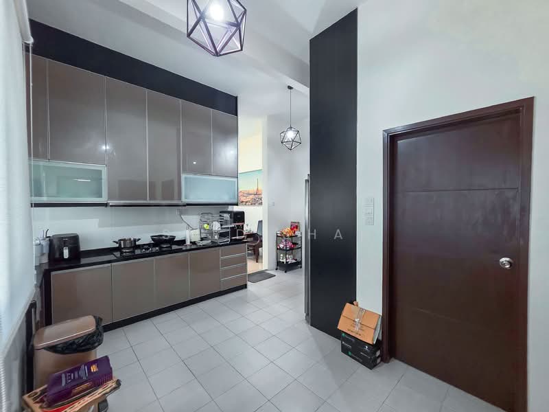 Rumah Banglo untuk Disewa di Bandar Seri Putra (Bangi) - Syed Shah - Kitchen - PropertyGuru.com.my
