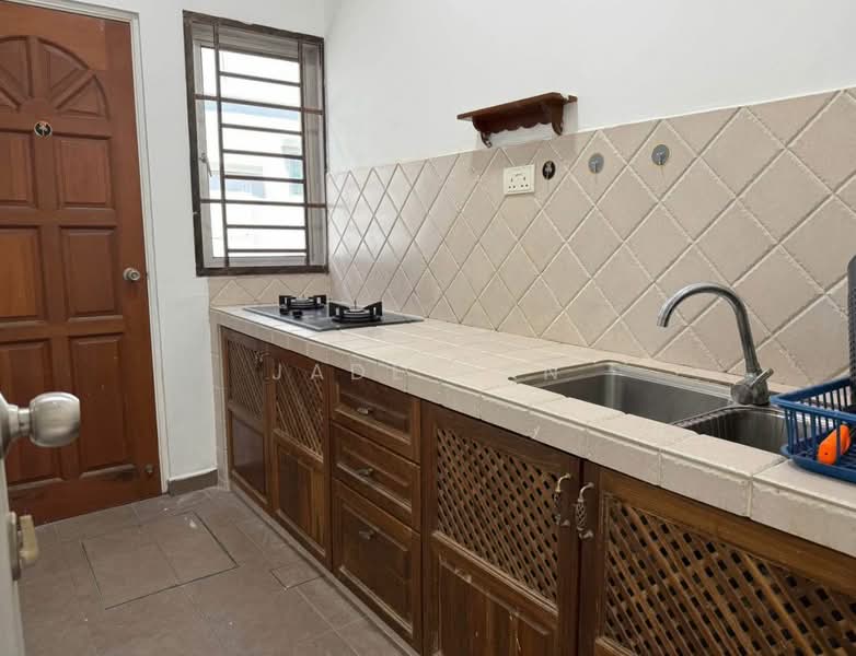 Rumah Teres 2 Tingkat untuk Disewa di Bukit Indah (Iskandar Puteri (Nusajaya)) - Jade Gan - Kitchen - PropertyGuru.com.my