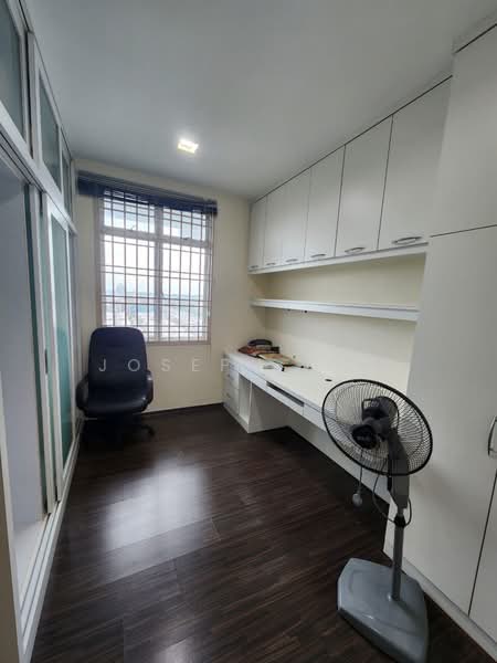 Lake View Suites untuk Untuk Disewa - RM 1,800 /bulan, Mac 2026 - Study - PropertyGuru.com.my