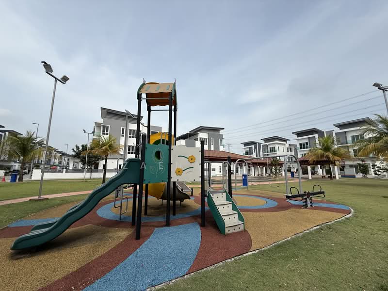 Laman Vista Alam untuk Untuk Dijual - RM 1,100,000, Mac 2026 - Exterior - PropertyGuru.com.my