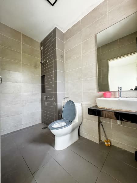 2-storey Terraced House for Sale in Shah Alam (Selangor) - Farhan Rafael - Bathroom - PropertyGuru.com.my