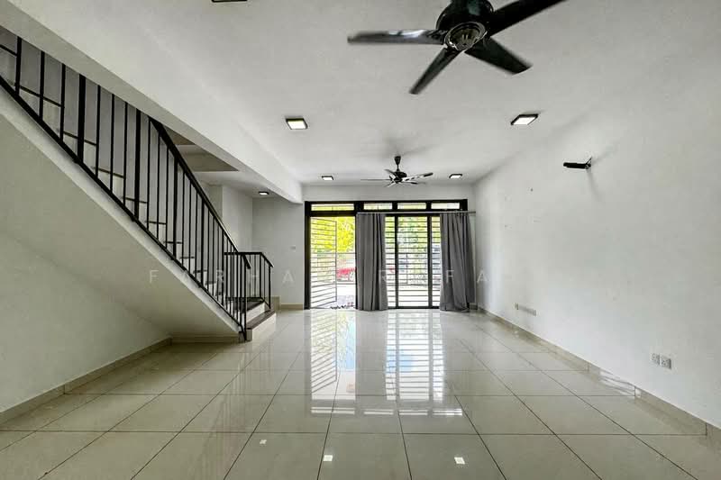 2-storey Terraced House for Sale in Shah Alam (Selangor) - Farhan Rafael - Living Room - PropertyGuru.com.my