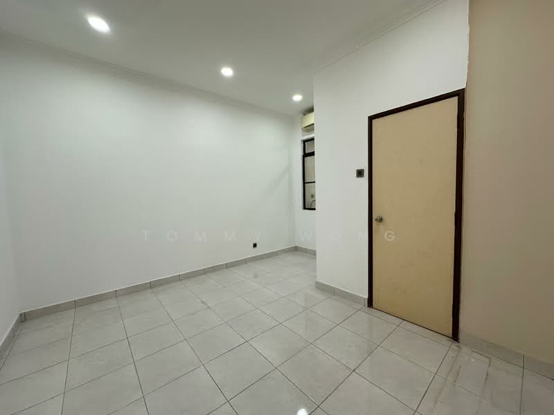 Bukit Sungai Long 3 untuk Untuk Dijual - RM 1,380,000, Mac 2026 - Interior - PropertyGuru.com.my