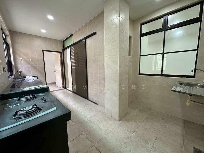 Bukit Sungai Long 3 untuk Untuk Dijual - RM 1,380,000, Mac 2026 - Kitchen - PropertyGuru.com.my