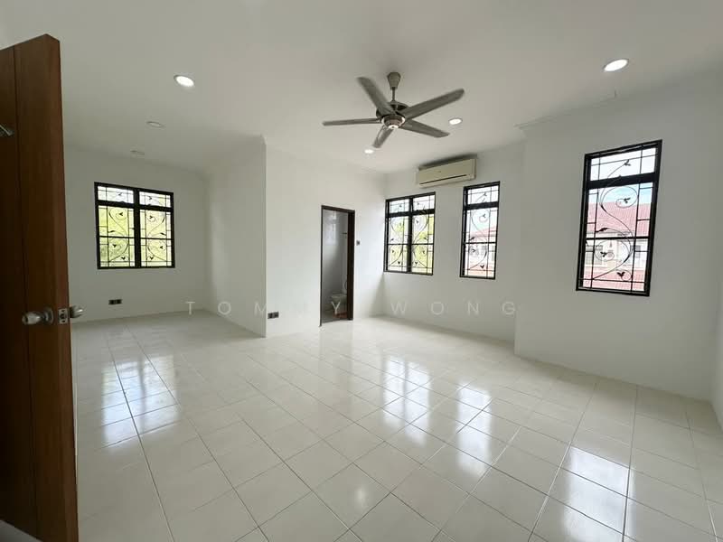 Bukit Sungai Long 3 untuk Untuk Dijual - RM 1,380,000, Mac 2026 - Interior - PropertyGuru.com.my