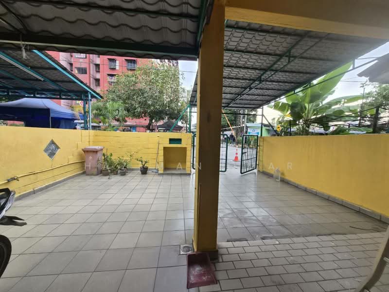 [22x70 - Newly Painted] 2-Storey Terrace Taman Desaria, PJS 5, Petaling Jaya untuk Untuk Dijual - RM 650,000, Mac 2026 - Exterior - PropertyGuru.com.my