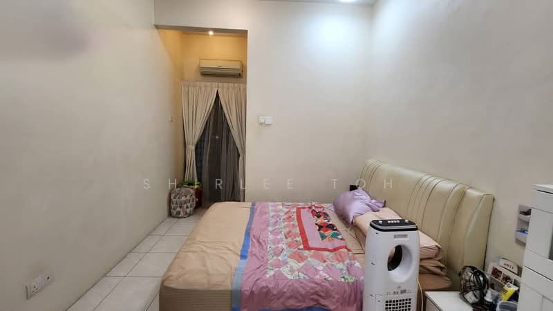Townhouse for Sale in Kampung Sungai Kayu Ara (Petaling Jaya) - Shirlee Toh - Bedroom - PropertyGuru.com.my