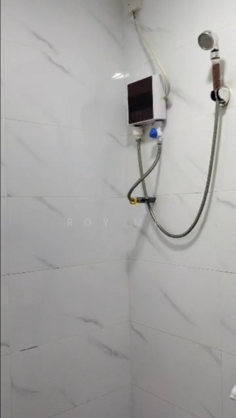 3-storey Terraced House for Rent in Segambut (Kuala Lumpur) - Roy Ma - Bathroom - PropertyGuru.com.my