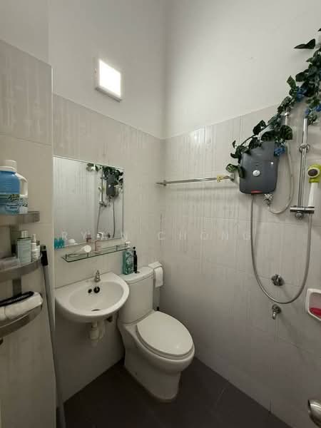 Terraced House for Sale in Skudai (Johor) - Ryan Chong - Bathroom - PropertyGuru.com.my
