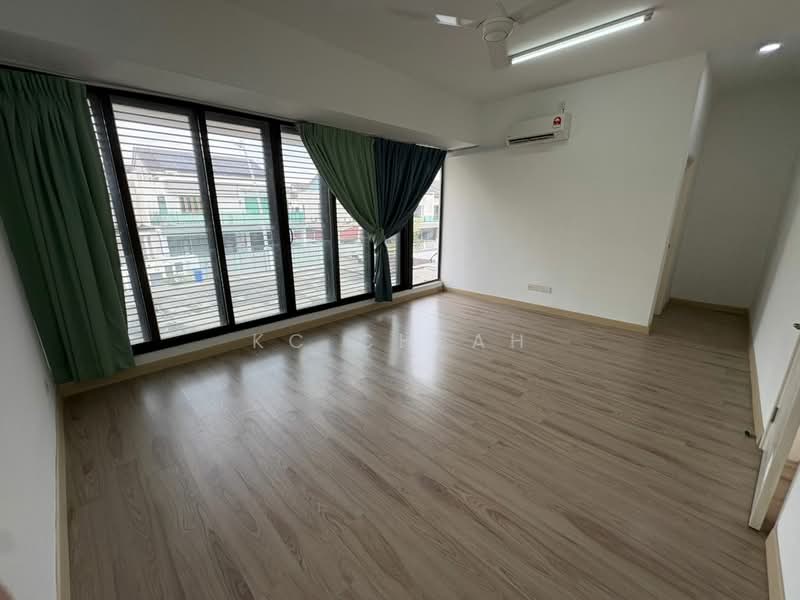 Elmina Garden Garinia untuk Untuk Disewa - RM 2,330 /bulan, Apr 2026 - Living Room - PropertyGuru.com.my