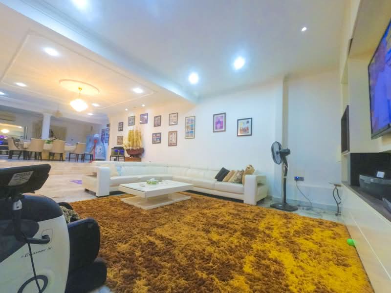 Seksyen 3 untuk Untuk Dijual - RM 1,600,000, Mac 2026 - Living Room - PropertyGuru.com.my