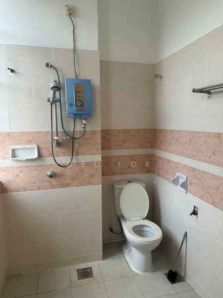 2-storey Terraced House for Sale in Villa Damansara (Petaling Jaya) - Joel Loke - Bathroom - PropertyGuru.com.my
