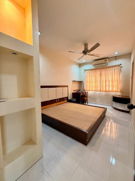2-storey Terraced House for Sale in Bandar Putra (Kulai) - Jayden Ng - Bedroom - PropertyGuru.com.my