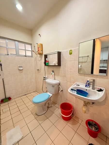 2-storey Terraced House for Sale in Bandar Putra (Kulai) - Jayden Ng - Bathroom - PropertyGuru.com.my