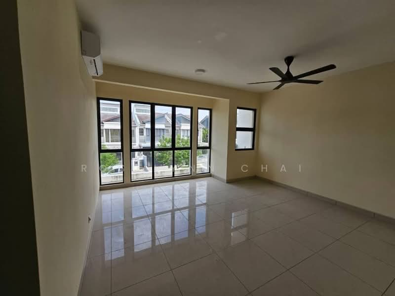2-storey Terraced House for Rent in Austin (Johor Bahru) - Roselynn Chai - Living Room - PropertyGuru.com.my