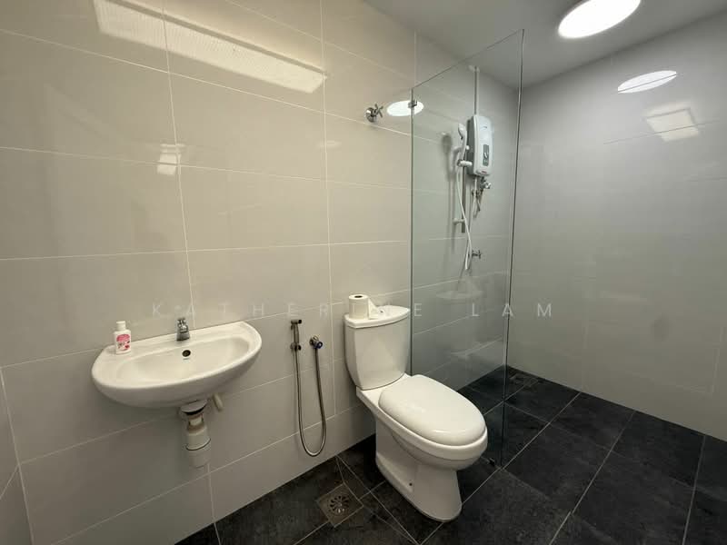 Retail Space for Rent in Subang Jaya (Selangor) - Katherine Lam - Bathroom - PropertyGuru.com.my