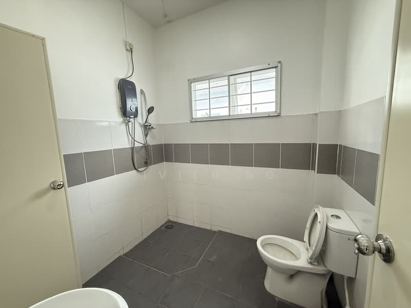 Botani Seri Sutera Ipoh untuk Untuk Dijual - RM 588,000, Mac 2026 - Bathroom - PropertyGuru.com.my