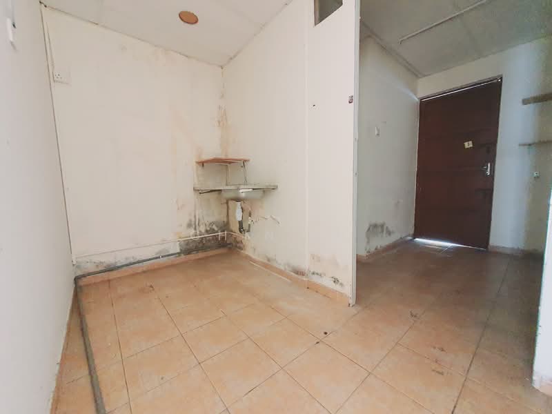 Shop for Rent in Taman Melaka Raya (Melaka City) - CHIN FN - Interior - PropertyGuru.com.my