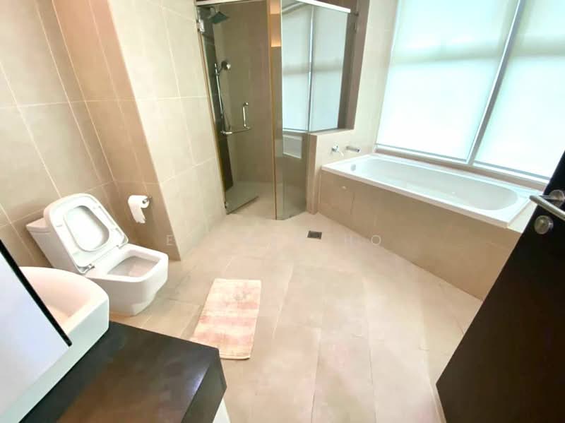 Kondominium untuk Disewa di Gurney Paragon - Ertmen Ho - Bathroom - PropertyGuru.com.my