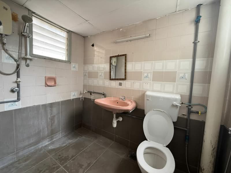 Apartment for Rent at Pinang 1B Gallery 1E - Katherine Lam - Bathroom - PropertyGuru.com.my