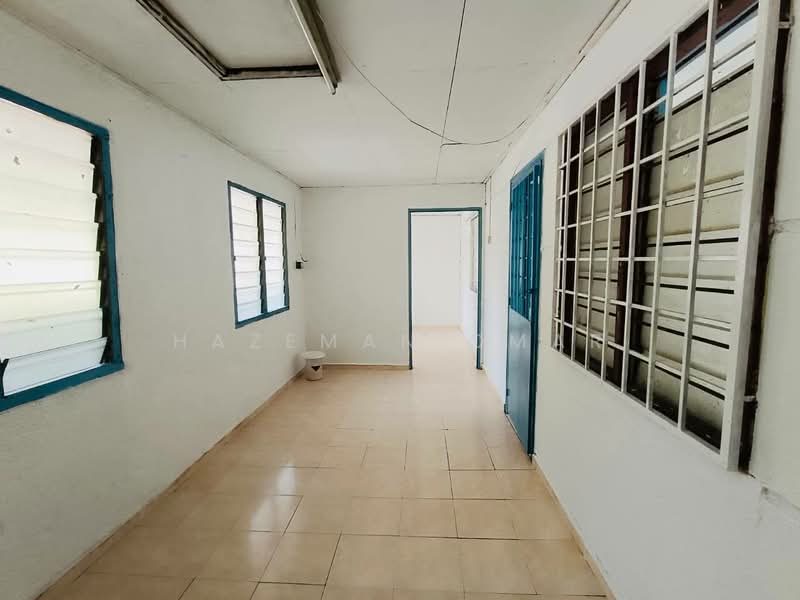 [Bungalow - 5640 sqft] 1-Storey Bungalow Taman Kota Perdana Seri Kembangan untuk Untuk Dijual - RM 990,000, Mac 2026 - Interior - PropertyGuru.com.my