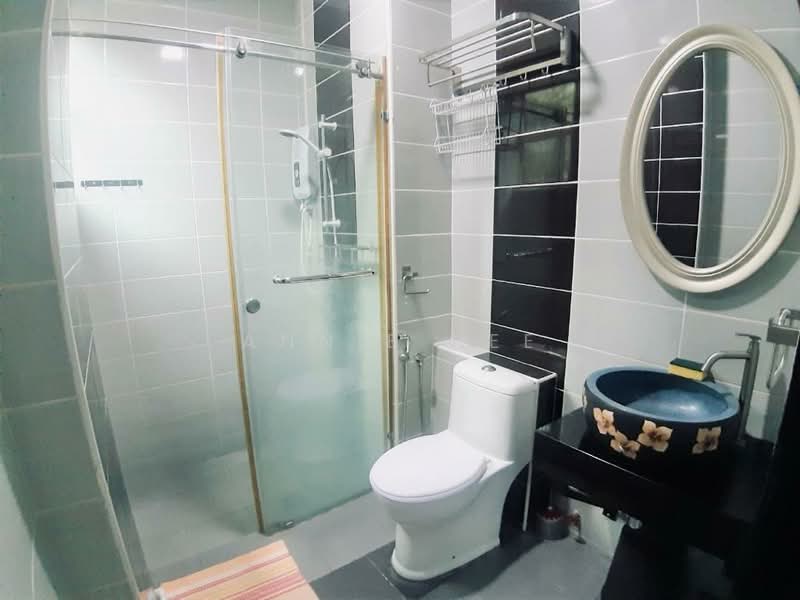 Condominium for Sale at Seri Manis - Annie Hee - Bathroom - PropertyGuru.com.my