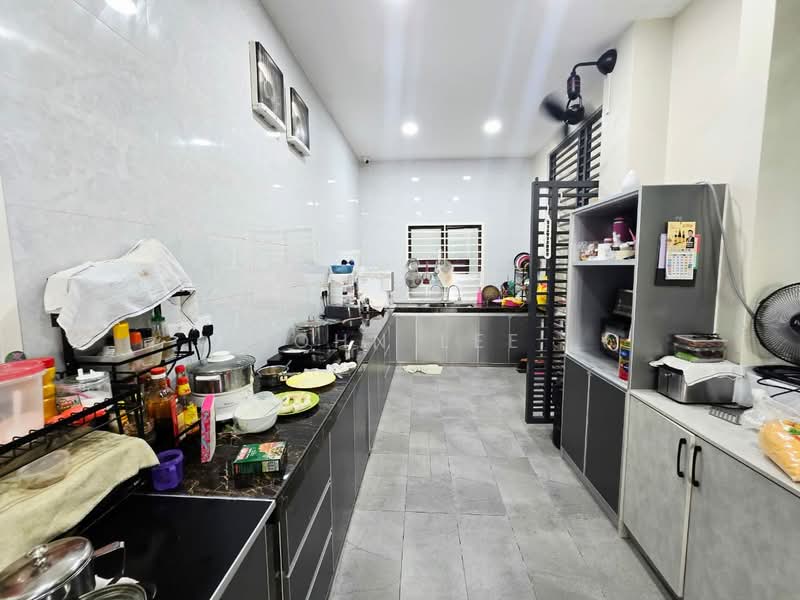 Semi-Detached House for Sale in Bandar Kinrara Seksyen 8 (Bandar Kinrara) - John Lee - Kitchen - PropertyGuru.com.my