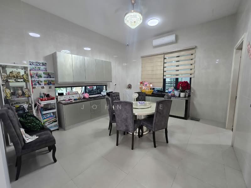Semi-Detached House for Sale in Bandar Kinrara Seksyen 8 (Bandar Kinrara) - John Lee - Kitchen - PropertyGuru.com.my