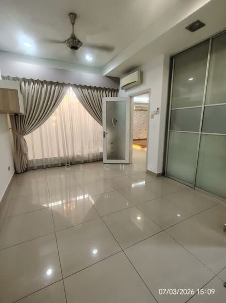 Glenmarie Cove untuk Untuk Dijual - RM 1,050,000, Mac 2026 - Living Room - PropertyGuru.com.my