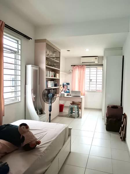 Taman Setia Indah untuk Untuk Dijual - RM 728,000, Mac 2026 - Bedroom - PropertyGuru.com.my