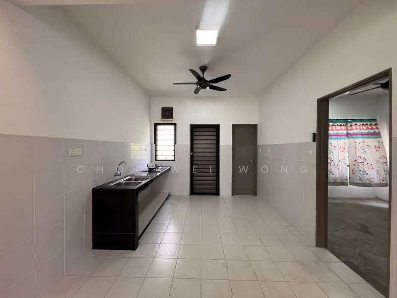 2-storey Terraced House for Sale in Bandar Kinrara (Selangor) - Choo Wei Wong - Kitchen - PropertyGuru.com.my