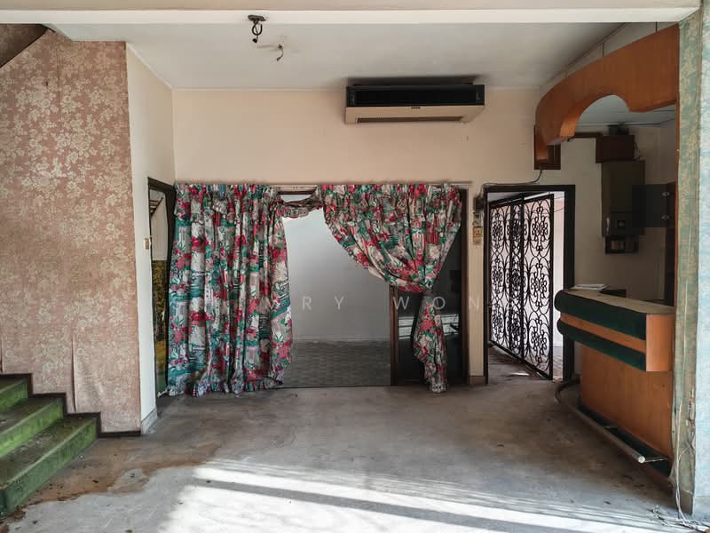 Semi-Detached House for Sale in Taman Desa (Kuala Lumpur) - Shimry Wong - Entrance - PropertyGuru.com.my