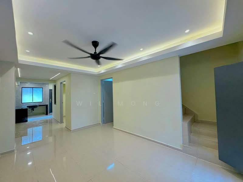 2-storey Terraced House for Sale in Taman Puteri Wangsa (Ulu Tiram) - Wil Mong - Living Room - PropertyGuru.com.my