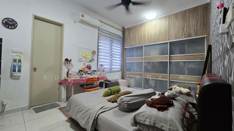 3-storey Terraced House for Sale in Taman Subang Mas (Subang Jaya) - Adi Zulkarnaen - Bedroom - PropertyGuru.com.my
