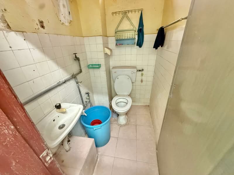 Office for Sale in Nilai (Negeri Sembilan) - Zairul Asrah Zulkefli - Bathroom - PropertyGuru.com.my