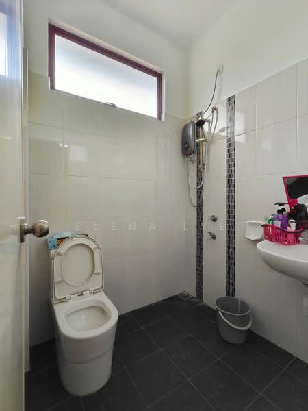 Terraced House for Sale in Skudai (Johor) - Elena Lye - Bathroom - PropertyGuru.com.my