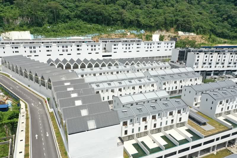 Terraced House for Sale in Damansara Perdana (Selangor) - Javen Low - Exterior - PropertyGuru.com.my