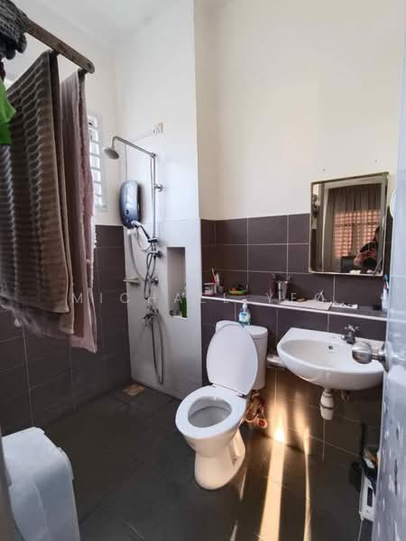 2-storey Terraced House for Sale in Setia Tropika (Johor Bahru) - Michael Yeo - Bathroom - PropertyGuru.com.my